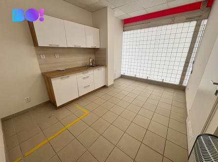 img-7983.jpeg | Pronájem - obchodní prostor, 428 m²