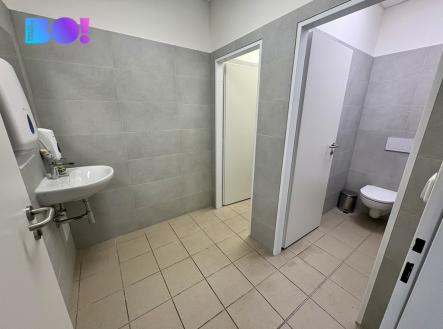 img-7981.jpeg | Pronájem - obchodní prostor, 428 m²