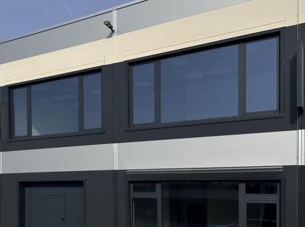 img-6957-2.jpeg | Pronájem - obchodní prostor, 439 m²