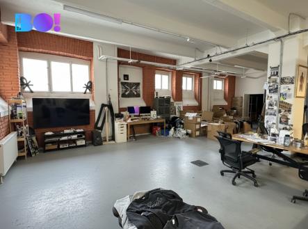 replicate-prediction-fsg0qz946srmr0cxe8prc55wq4.png | Pronájem - kanceláře, 150 m²