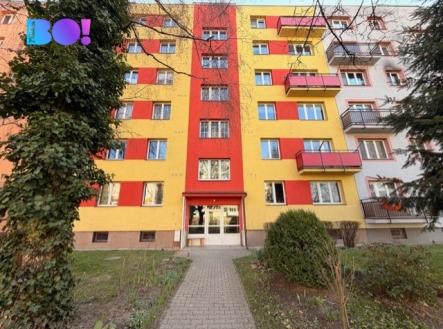 vchod | Prodej bytu, 2+1, 54 m²