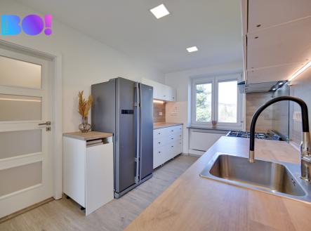 hdr-kuchyn-b.jpg | Prodej bytu, 3+1, 93 m²