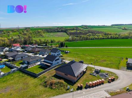 dji-20260422105739-0818-d.jpg | Prodej - dům/vila, 158 m²