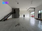 Pronájem - skladovací prostor, 230 m²