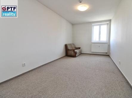 Pronájem byt 1+1 Plzeň Klatovská RK PTF reality David Choc realitní agent ve vašich službách | Pronájem bytu, 1+1, 35 m²