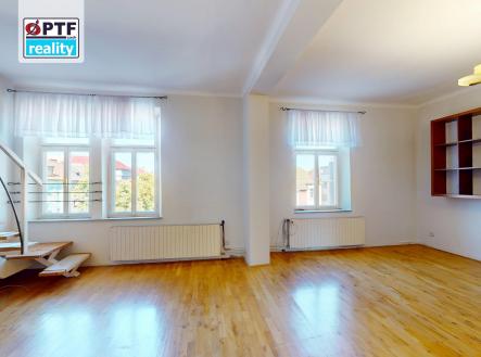 Pronájem bytu, 4+1, 175 m²