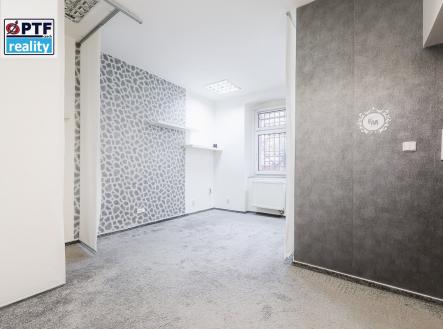 Pronájem - obchodní prostor, 43 m²