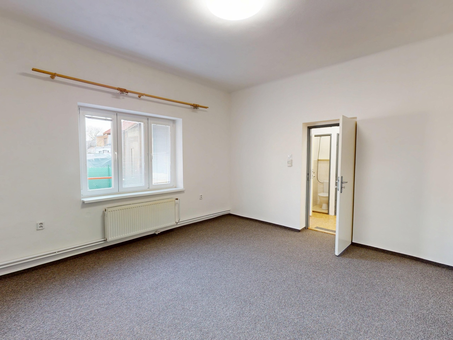 Pronájem rodinného domu 4+1, Praha 9 – Hloubětín