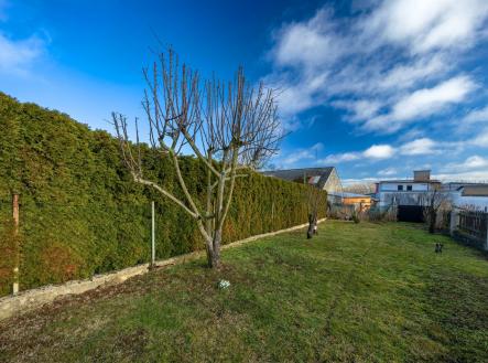 R6PF0180 | Prodej - nájemní dům, 267 m²