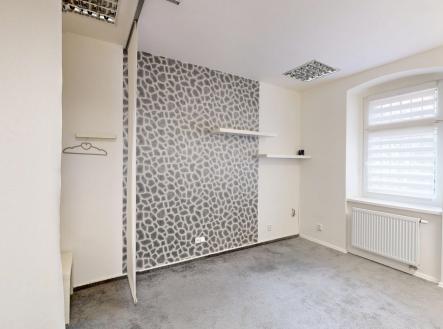 Pronájem - obchodní prostor, 43 m²