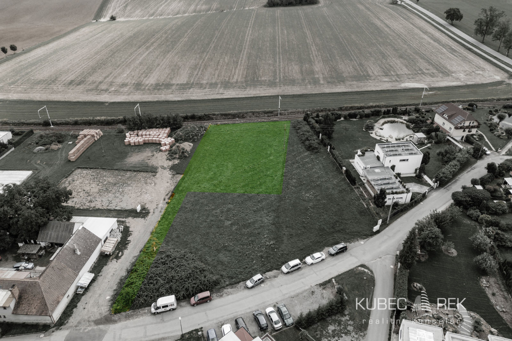 pozemek-velky.jpg