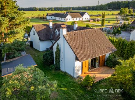 dji-20250818190300-0098-d.jpg | Prodej - dům/vila, 300 m²