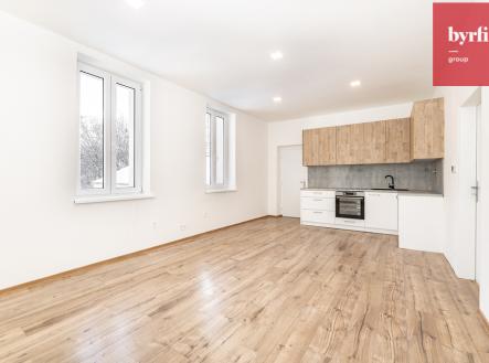 2s1a9371-hdr-1.jpg | Prodej - nájemní dům, 607 m²