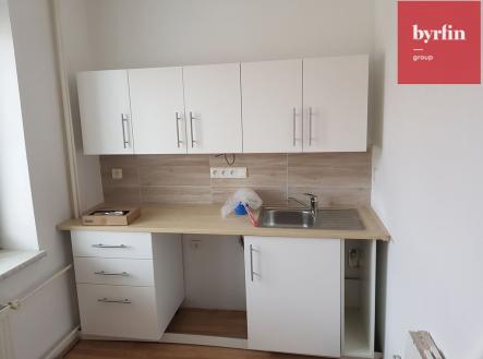 70108795-1867968109972464-117196712476409856-n.jpg | Pronájem bytu, 1+kk, 24 m²