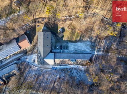 Prodej - nájemní dům, 607 m² obrázek