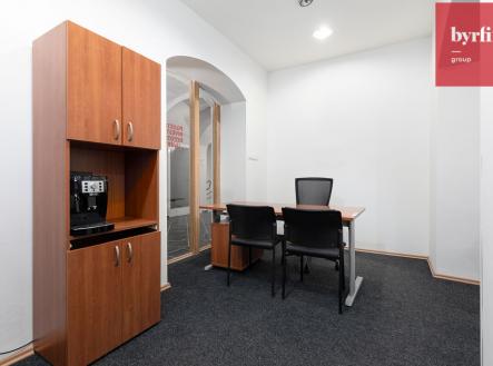 mg-8890-copy.jpg | Pronájem - kanceláře, 27 m²