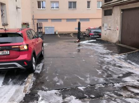 obrazek-whatsapp-2025-12-02-v-16.00.48-c657c78a.jpg | Pronájem - malý objekt/garáž