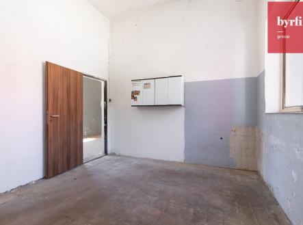 mg-5506-copy.jpg | Pronájem - výrobní prostor, 94 m²