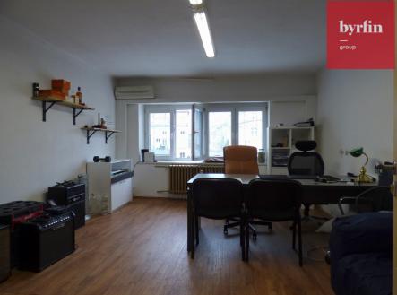 p1130558.jpg | Pronájem - kanceláře, 225 m²