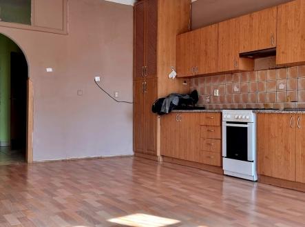 whatsapp-image-2026-03-09-at-17.30.54-2.jpeg | Pronájem bytu, 2+kk, 99 m²