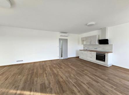 b | Pronájem bytu, 3+kk, 87 m²