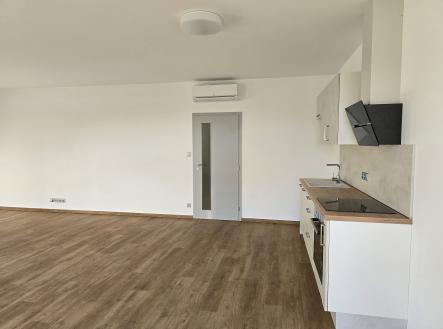 c | Pronájem bytu, 3+kk, 87 m²