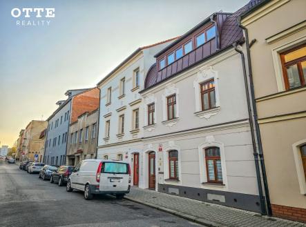 a | Pronájem bytu, 2+kk, 75 m²