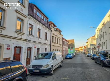 b | Pronájem bytu, 2+kk, 75 m²