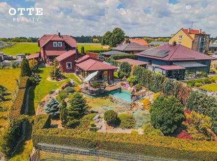 a | Prodej - dům/vila, 132 m²