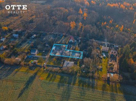 a Hlavní foto | Prodej - pozemek pro bydlení, 879 m²