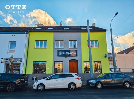 a | Pronájem bytu, 3+1, 105 m²