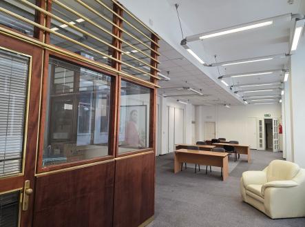 f | Pronájem - kanceláře, 125 m²