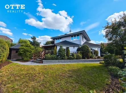 a | Pronájem - dům/vila, 140 m²