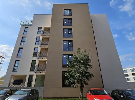 b | Pronájem bytu, 1+kk, 30 m²