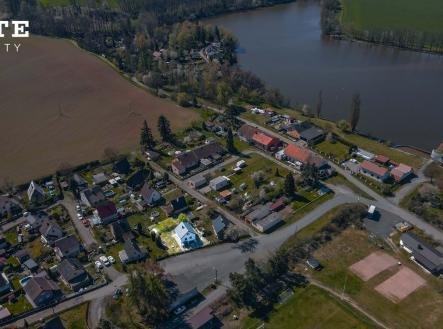 b | Prodej - chata/rekreační objekt, 98 m²