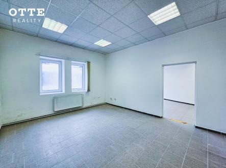 d | Pronájem - obchodní prostor, 53 m²
