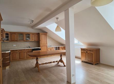 c | Pronájem bytu, 3+kk, 102 m²