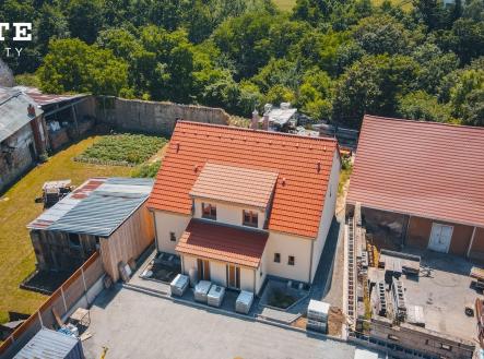bb | Prodej - dům/vila, 94 m²
