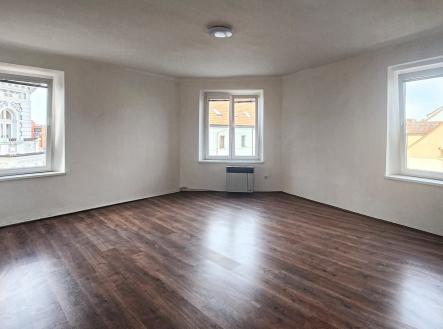20250504_183055 | Prodej bytu, 2+1, 74 m²