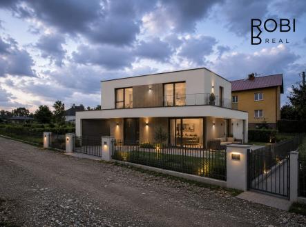 Prodej - pozemek pro bydlení, 811 m²