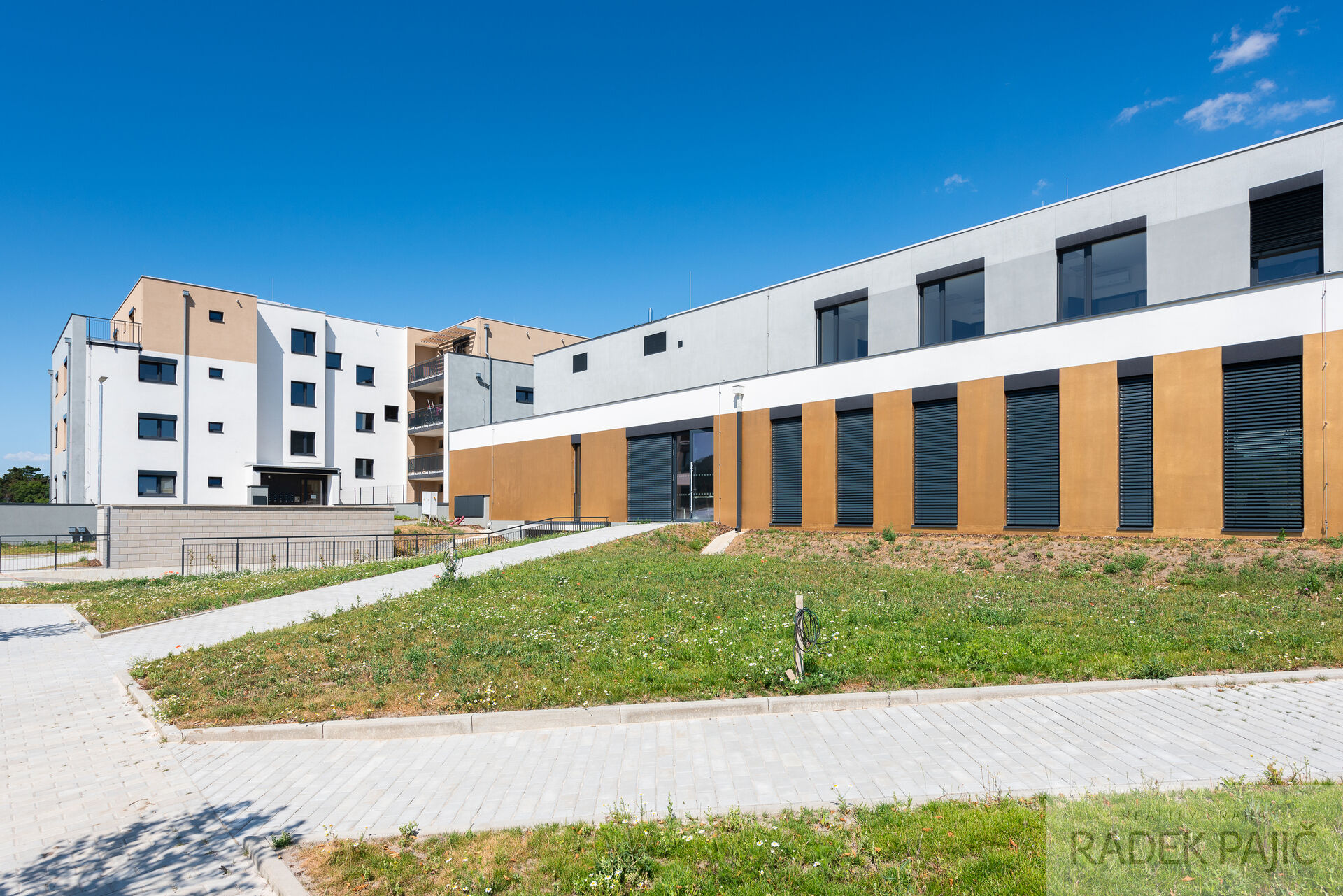 Pronájem reprezentativní kanceláře přímo na golfu, 14,35 m2