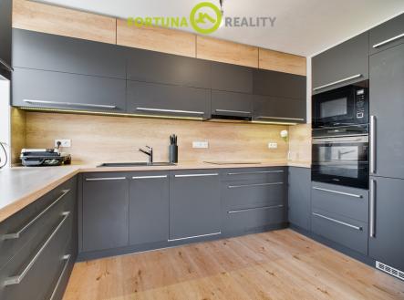 dsc08155-hdr.jpg | Prodej - dům/vila, 399 m²