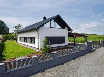 Prodej - dům/vila, 188 m² obrázek