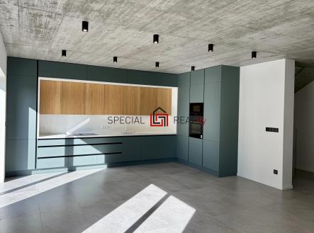 Prodej - dům/vila, 161 m² obrázek