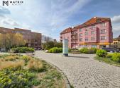 Pronájem bytu, 3+kk, 140 m²