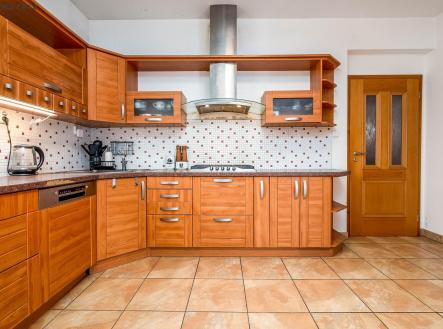 DSC03138-Edit.jpg | Prodej - dům/vila, 294 m²