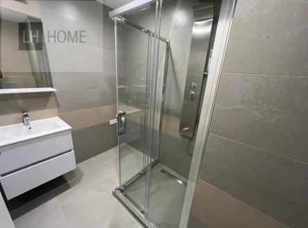 61e45392-5f06-40a4-a62e-429e0516f810.jpg | Prodej bytu, 1+kk, 72 m²