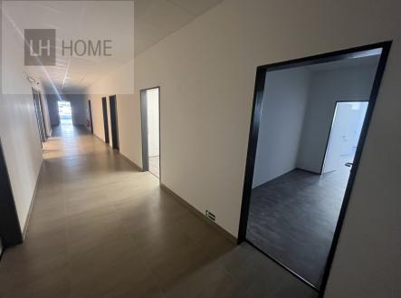 img-5769.jpeg | Pronájem - jiné, 83 m²