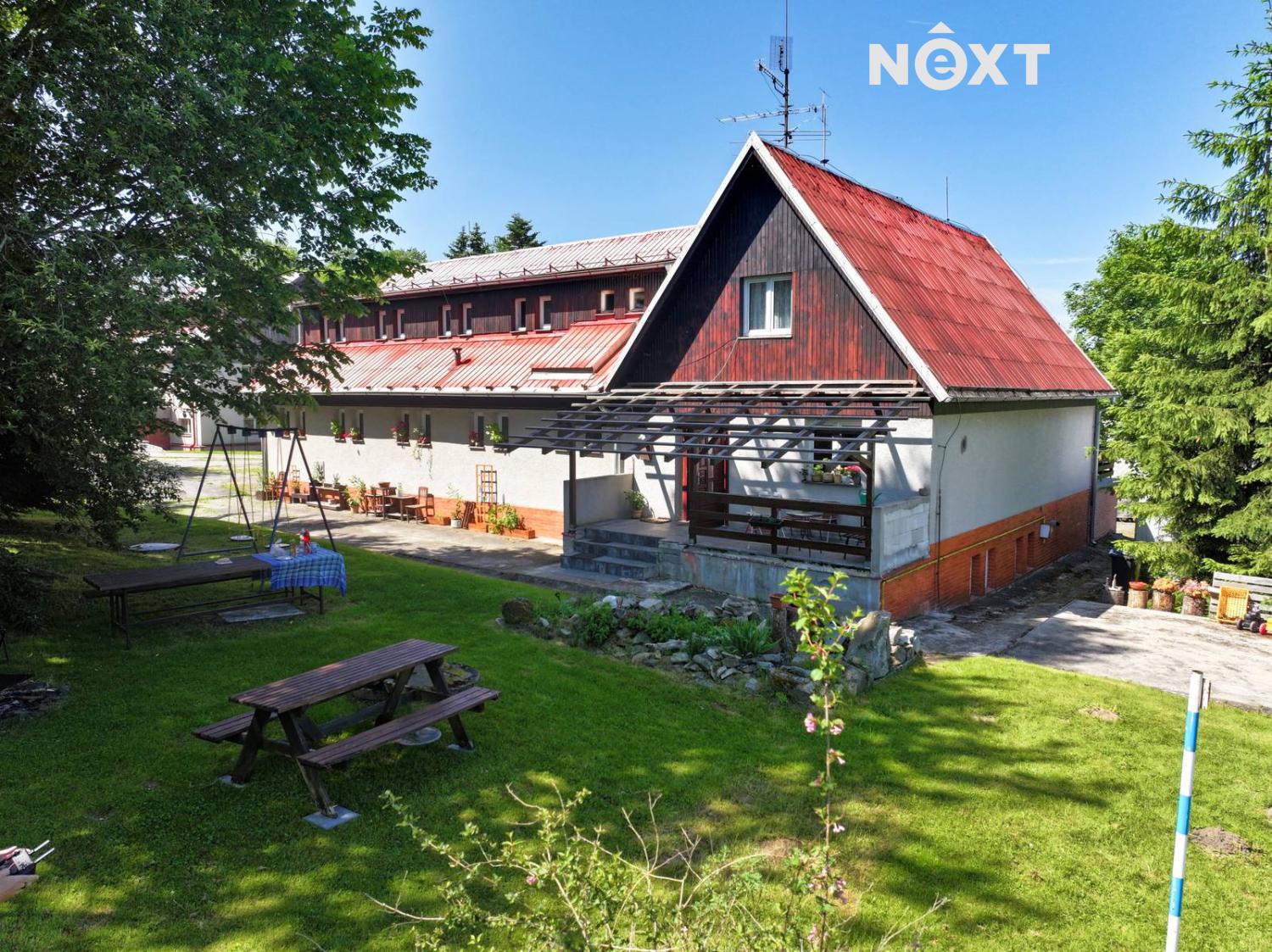 Prodej komerční Apartmány, 660㎡