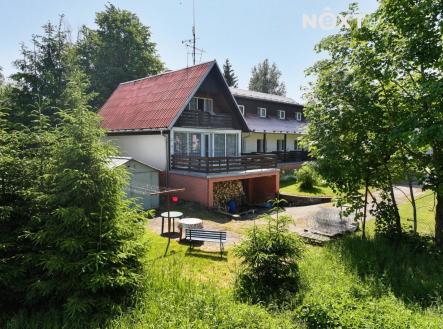 Prodej - komerční objekt, obchodní centrum, 1 456 m²